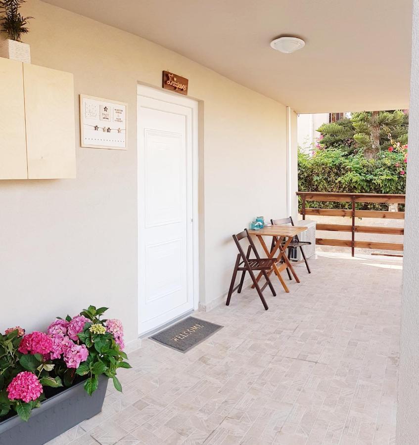 Stema Seaside Apartments Gouves Exteriér fotografie